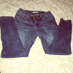 Mid Rise Dark Toned Skinny Jeans